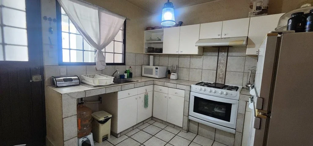 Casa en Venta en Prados de La Capilla | Ubicación Céntrica en Esquina