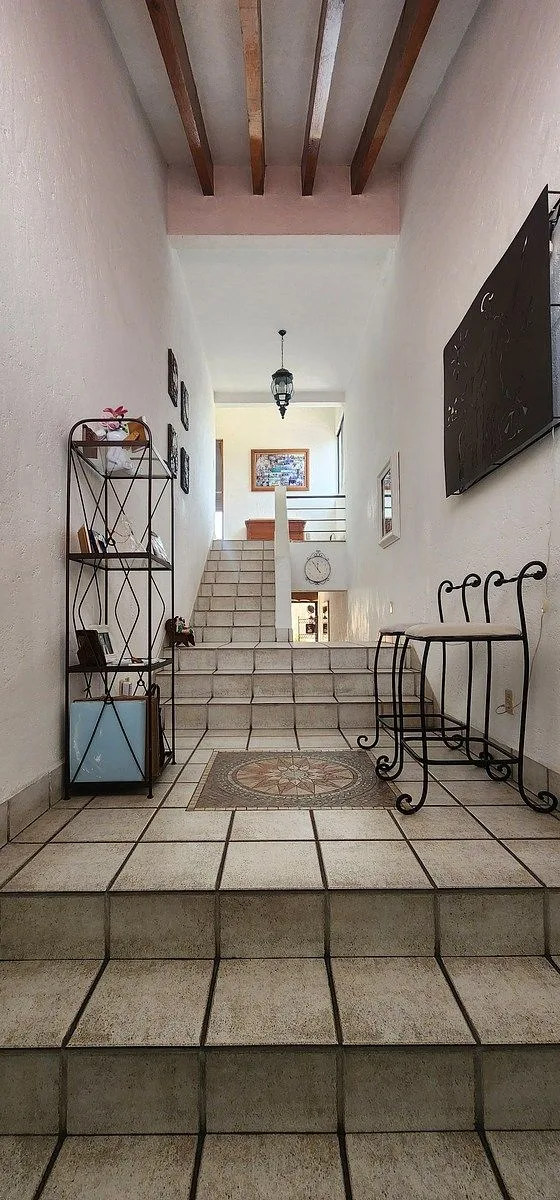 Casa en Venta en Prados de La Capilla | Ubicación Céntrica en Esquina