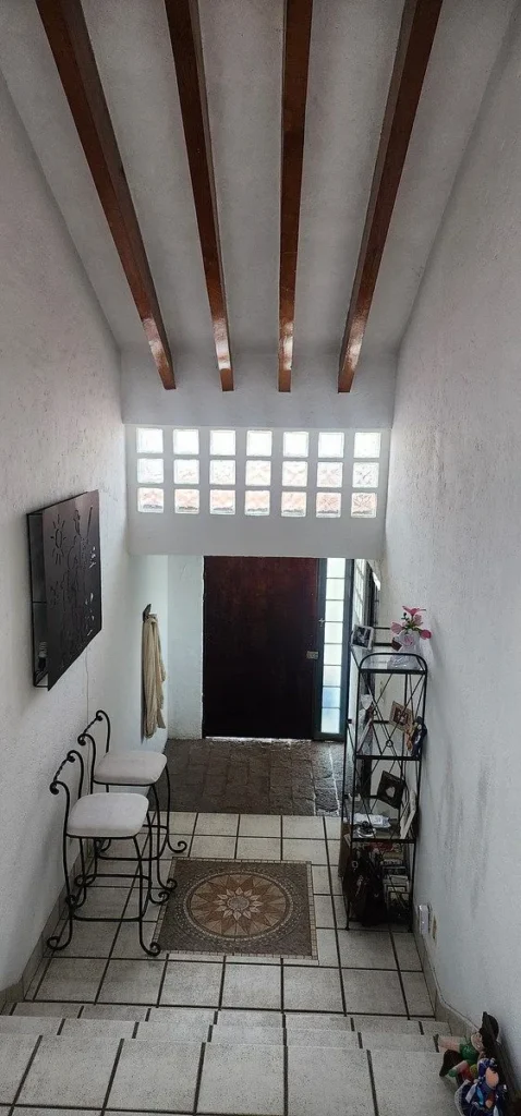 Casa en Venta en Prados de La Capilla | Ubicación Céntrica en Esquina
