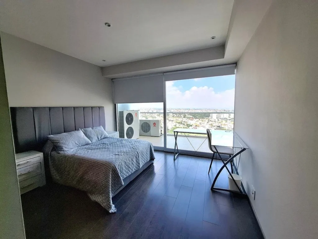 Renta de Departamento Amueblado en Central Park, Querétaro